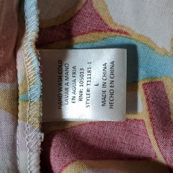 Emily Wonder Women Colorful Abstract Print Top Size Large - Picture 7 of 7